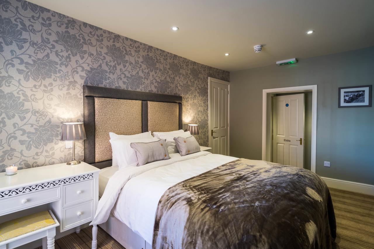 Greyhound Inn Wilton Wilton  Εξωτερικό φωτογραφία