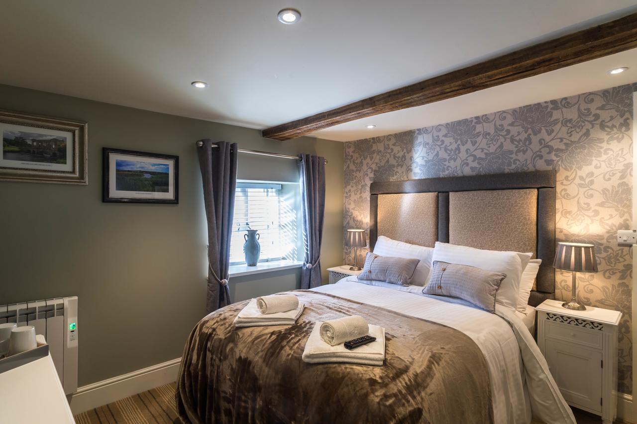 Greyhound Inn Wilton Wilton  Εξωτερικό φωτογραφία