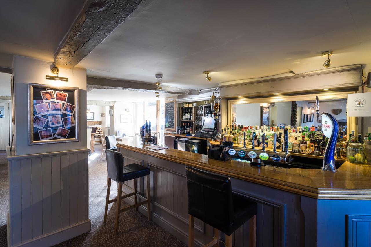 Greyhound Inn Wilton Wilton  Εξωτερικό φωτογραφία