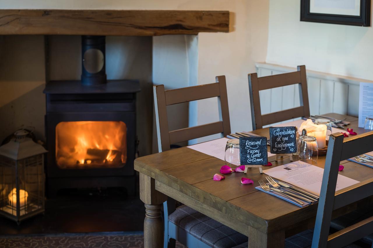 Greyhound Inn Wilton Wilton  Εξωτερικό φωτογραφία