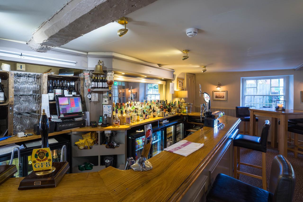 Greyhound Inn Wilton Wilton  Εξωτερικό φωτογραφία