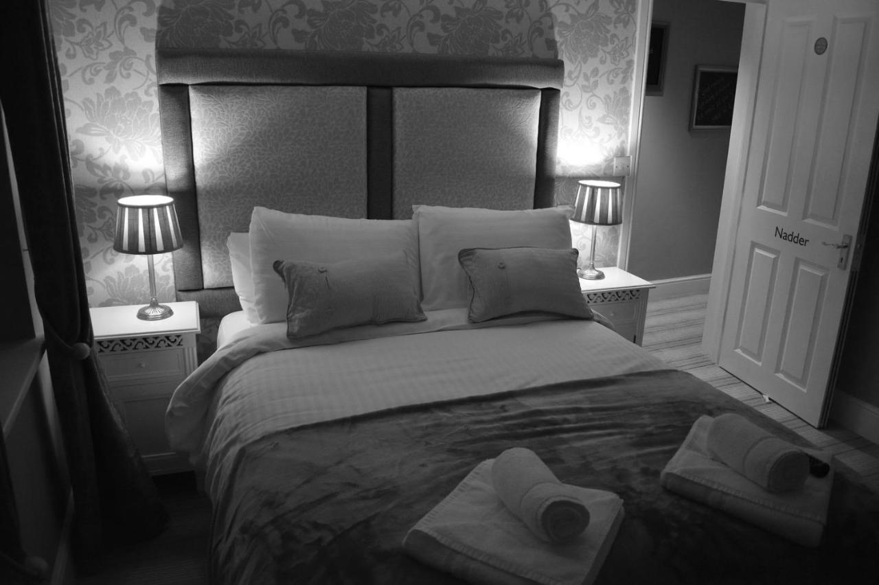 Greyhound Inn Wilton Wilton  Εξωτερικό φωτογραφία